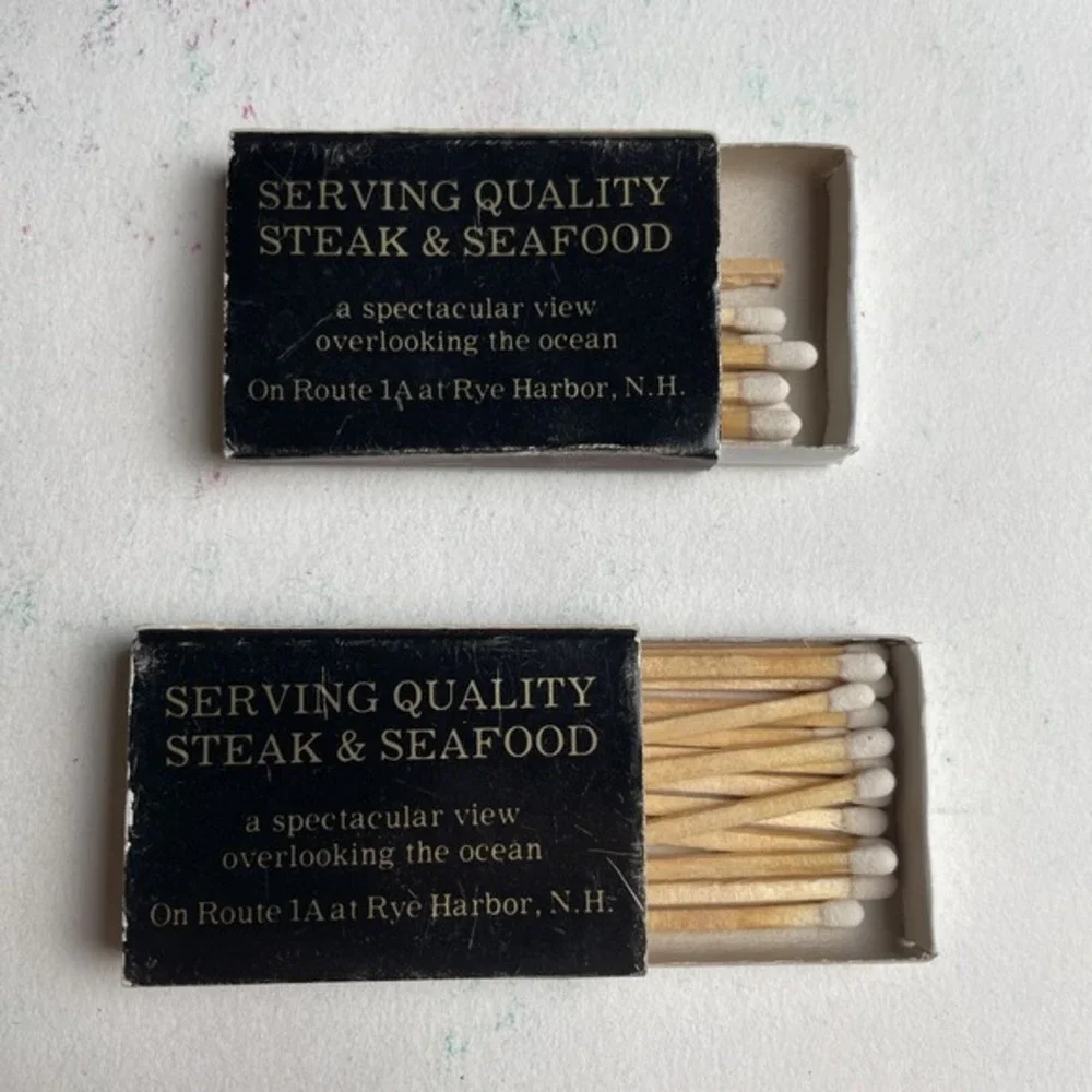 Vintage Matchbook Pilot House Route 1A Rye Harbor NH Black Gold
